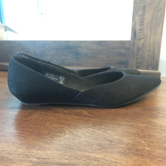 Flats - Picture 2 of 2